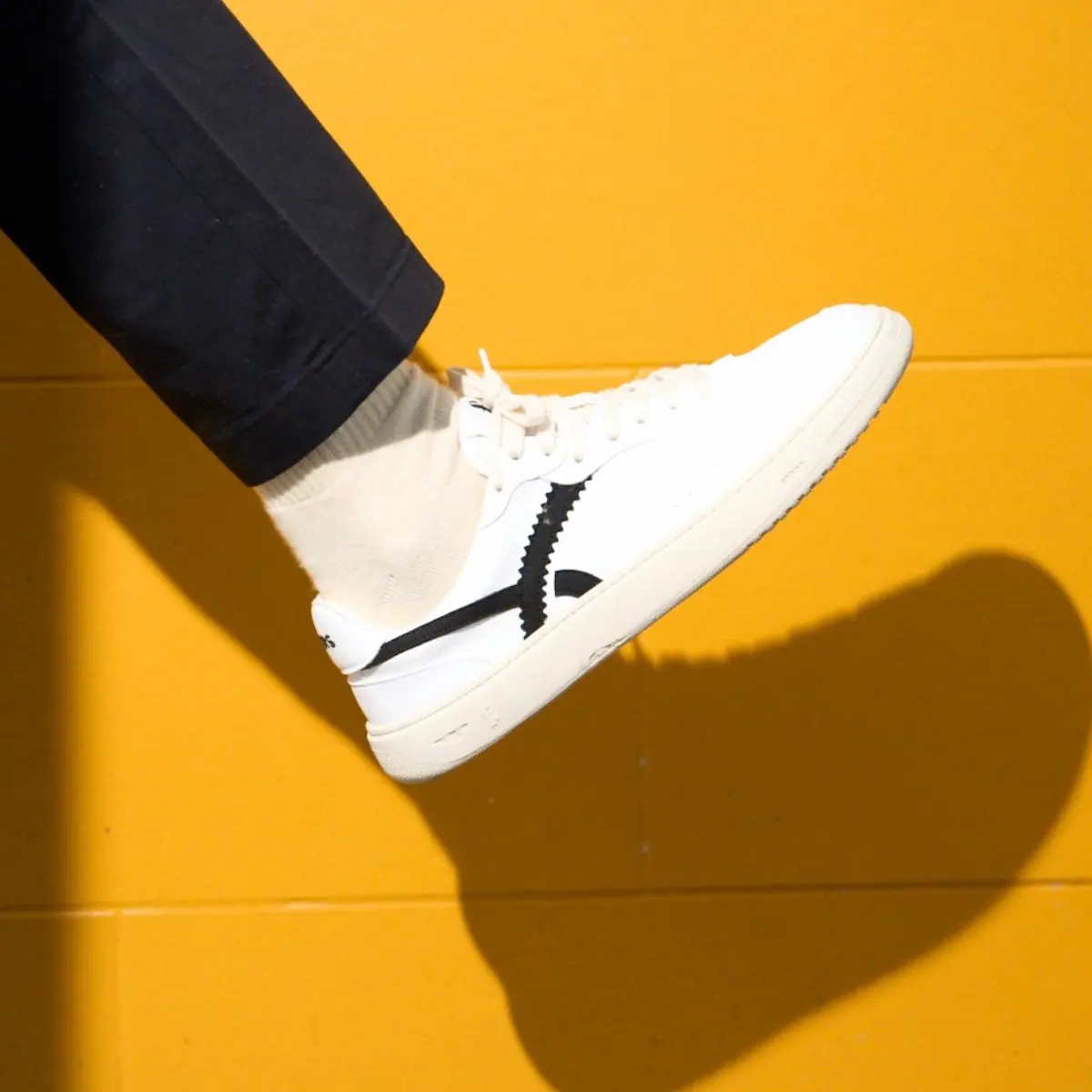 Босоногие кроссовки Fleeters Mango — белый и чёрный, фото 2